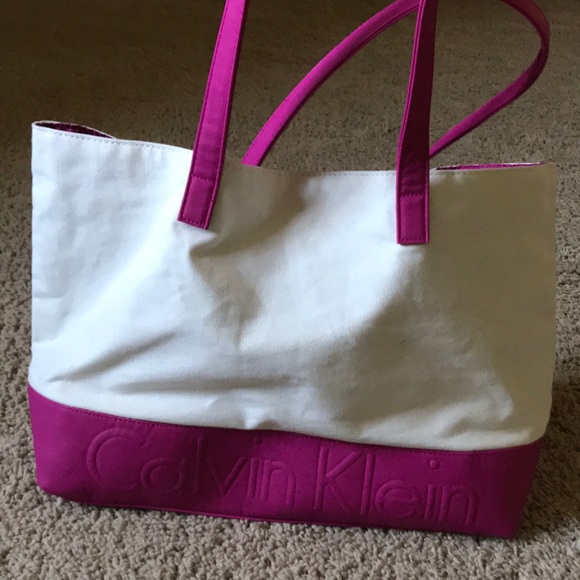 Calvin Klein tote - Picture 4 of 6